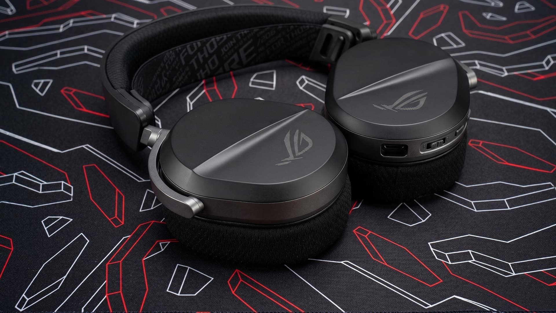 ASUS ROG Pelta