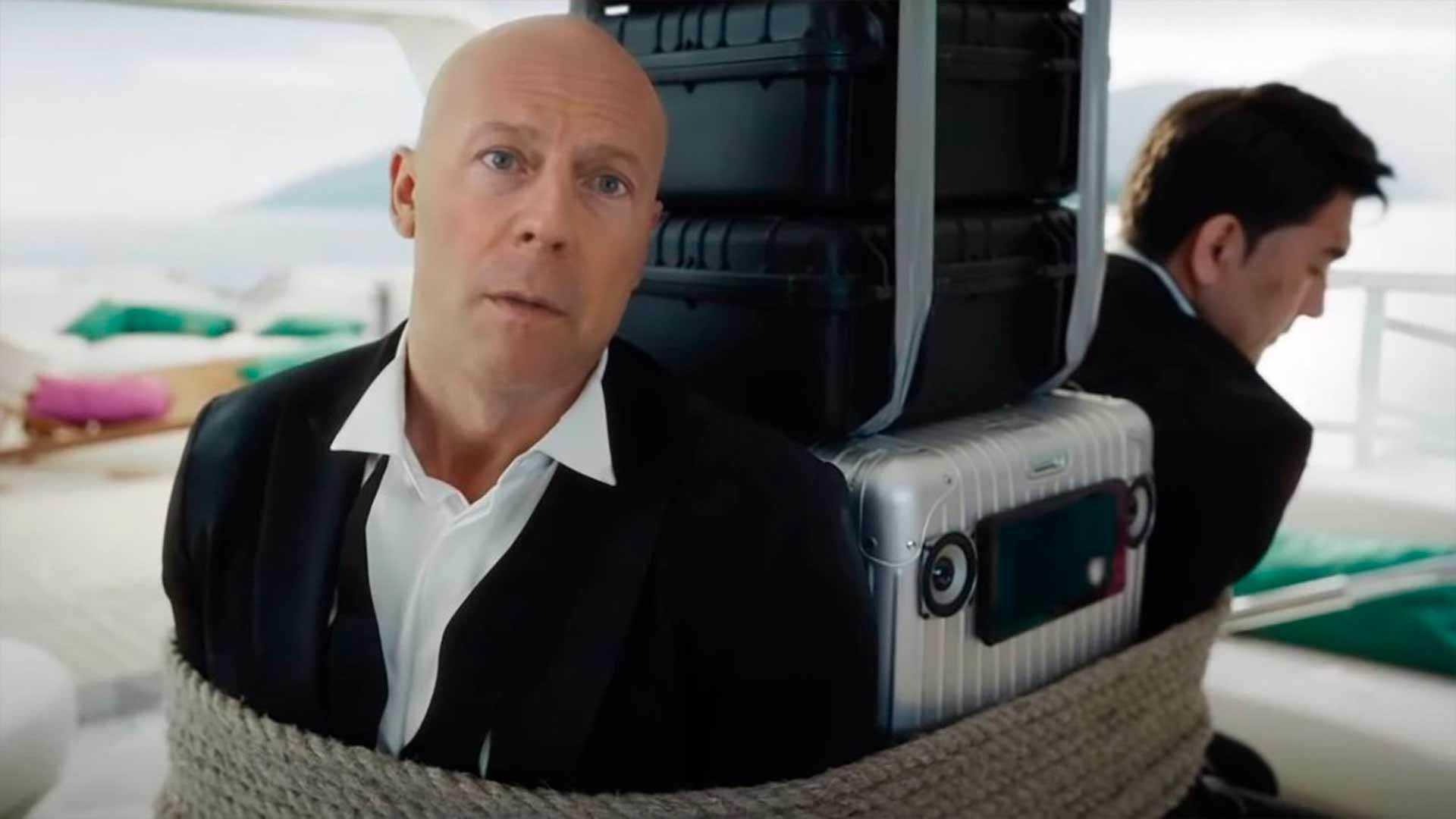 «Мегафон» с «поддельным» Брюсом Уиллисом