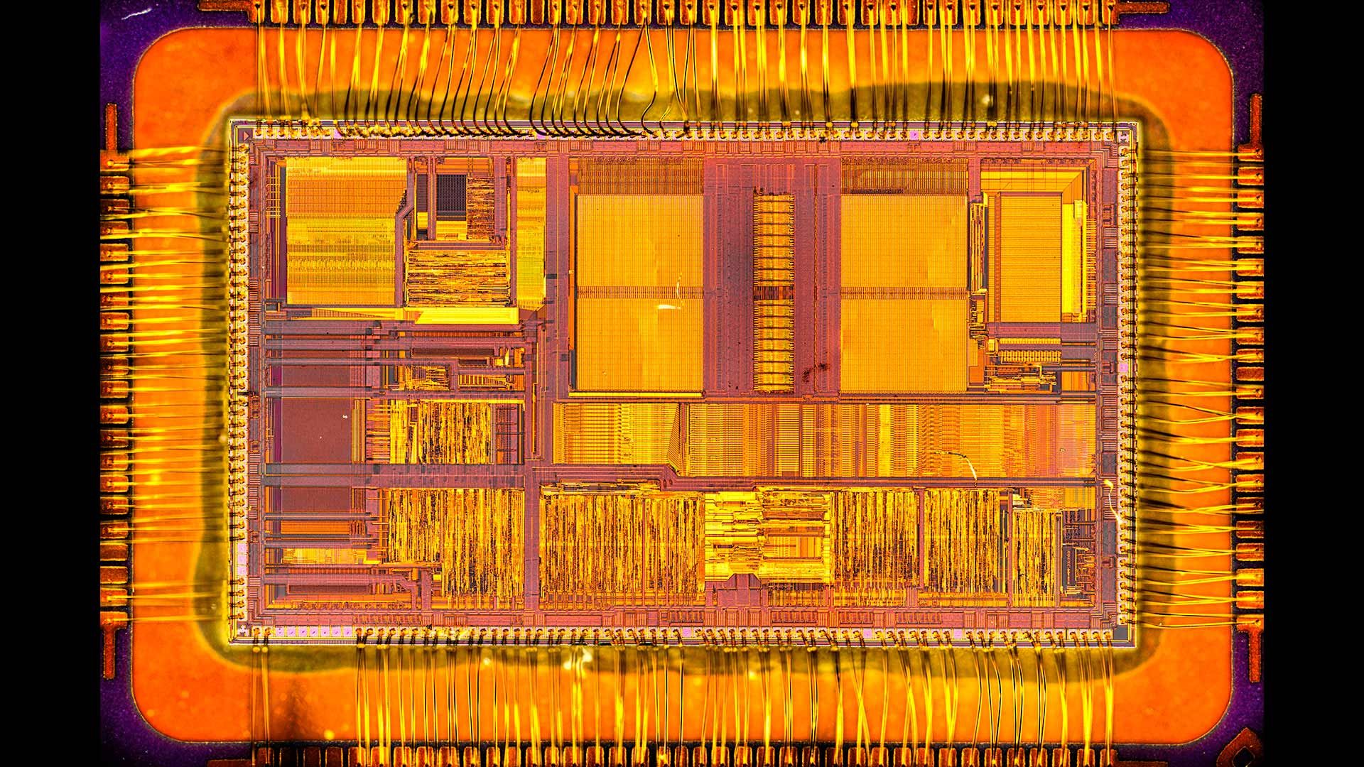 Intel 486 под микроскопом