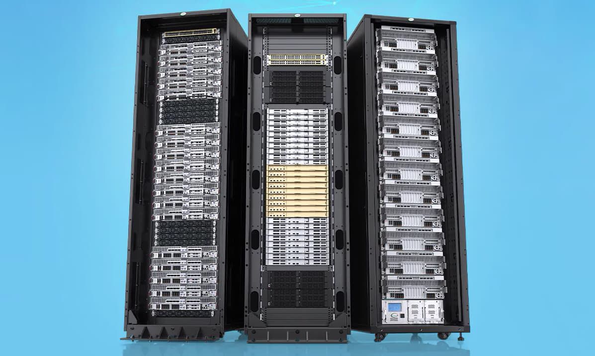 Supermicro: стойки на 2500 кг для ИИ-кластеров