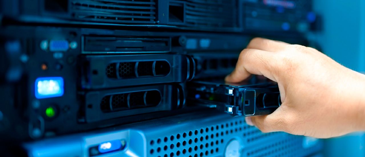 Разбираемся с преимуществами SSD и HDD, или почему HDD – далеко не отработанный материал