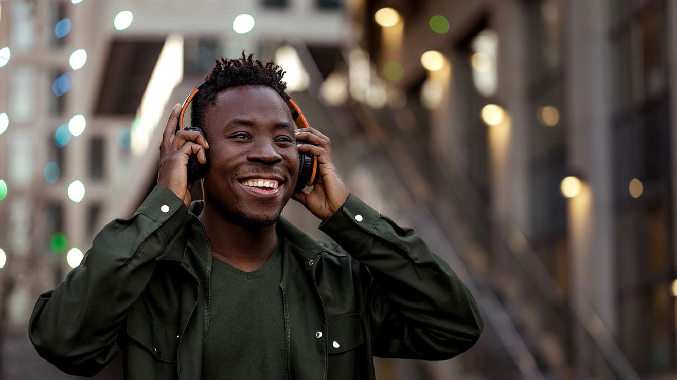 Bluetooth-наушники стали «жучками»: обнаружена критическая уязвимость WhisperPair