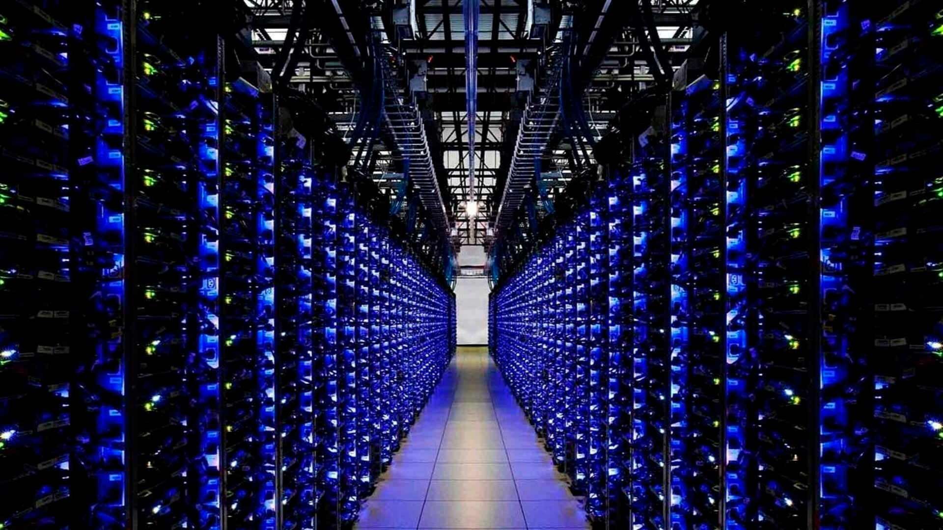 Rack-серверы в составе дата-центра Google