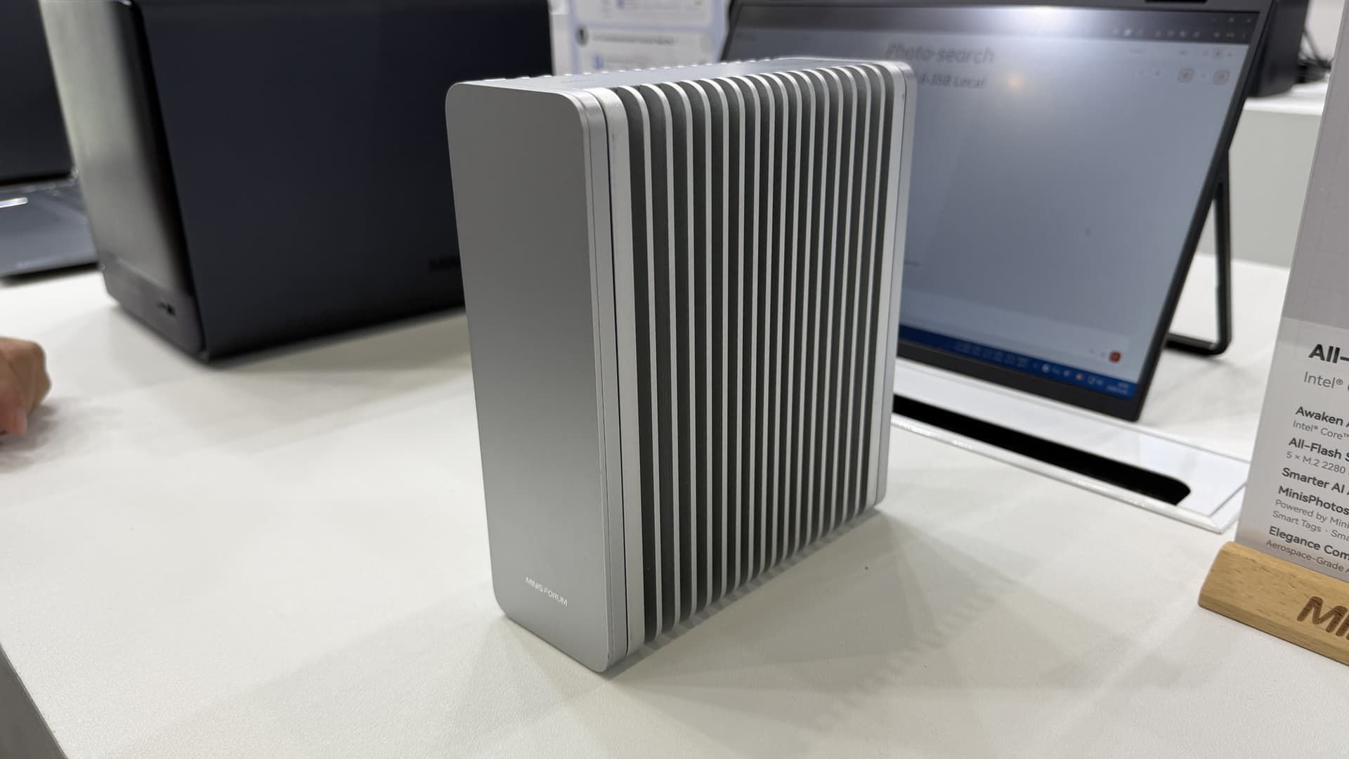 Minisforum S5: пять NVMe в тихом NAS — где подвох