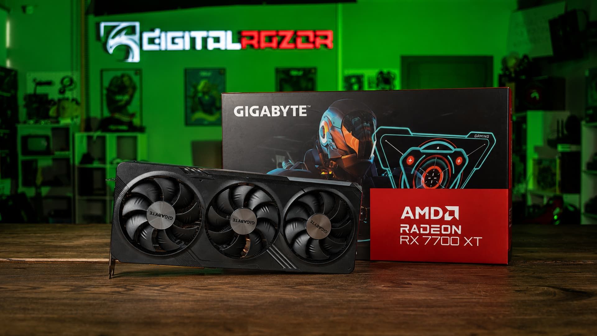 AMD Radeon RX 7700 XT