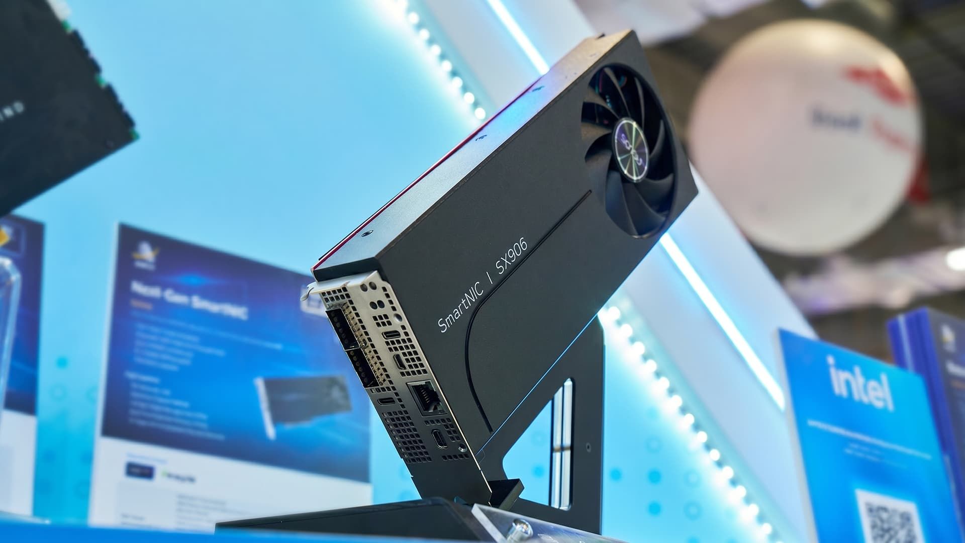 Senao SX906: сервер на Xeon 6 в виде PCIe-карты