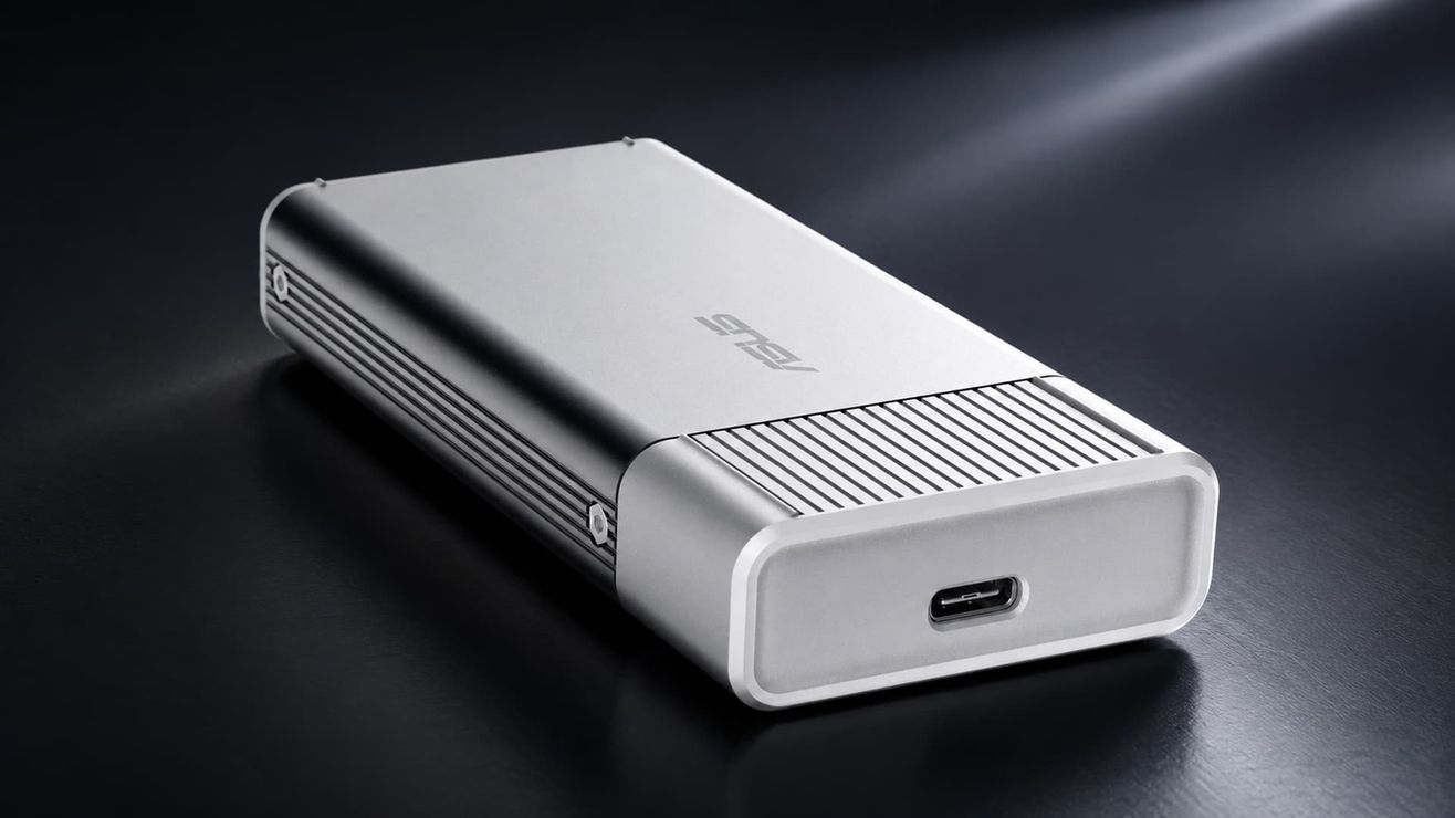 ASUS UGen300: ИИ на 40 TOPS в размере флешки