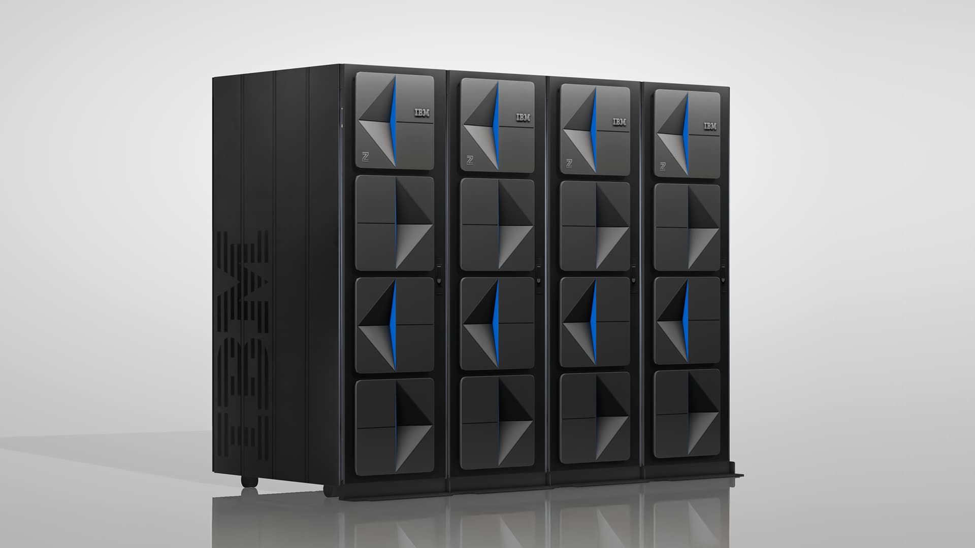 IBM z17: мейнфрейм переезжает в обычную стойку