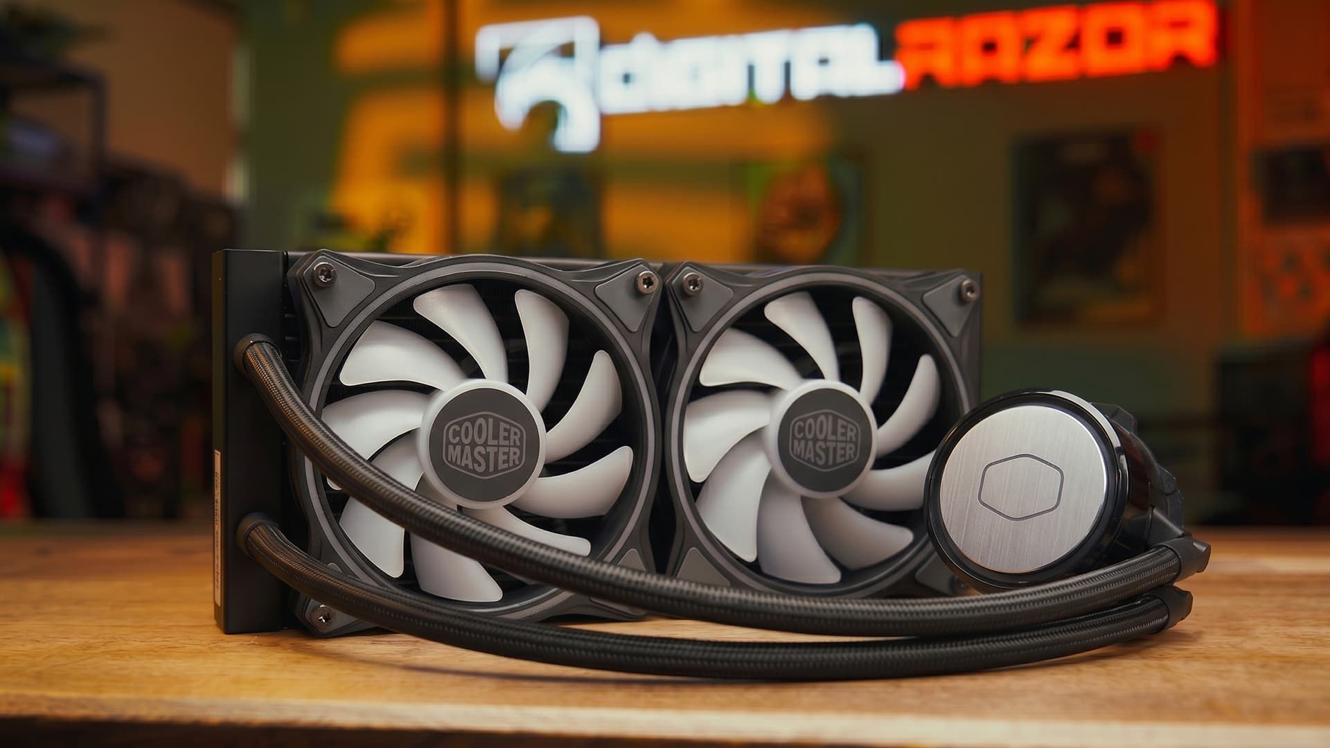 Cooler Master MasterLiquid ML240 Illusion