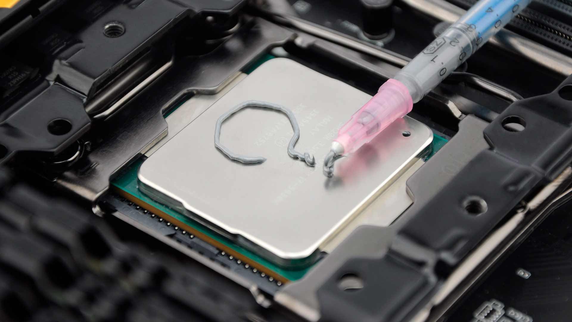 Обзор лучших термопаст для ПК и ноутбуков 2026: рейтинг по качеству и цене