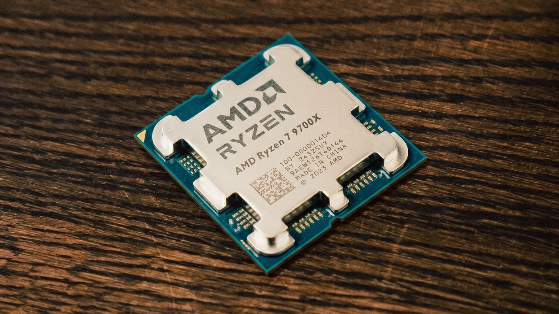 AMD Ryzen 7 9700X