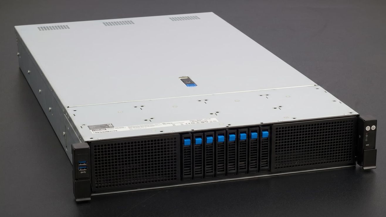 ASUS RS720A-E13: два EPYC, три GPU и стандарт DC-MHS