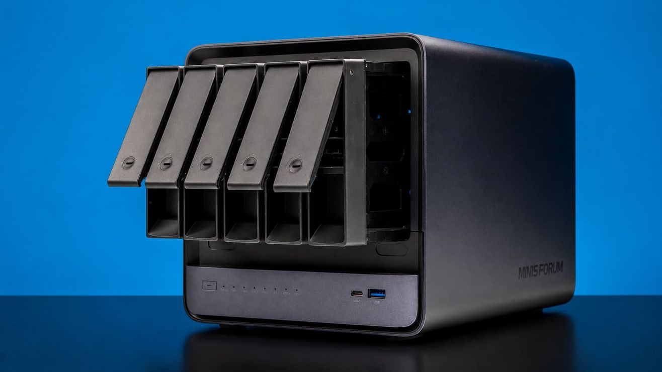 Minisforum N5 Max: NAS и ИИ-станция в одном корпусе