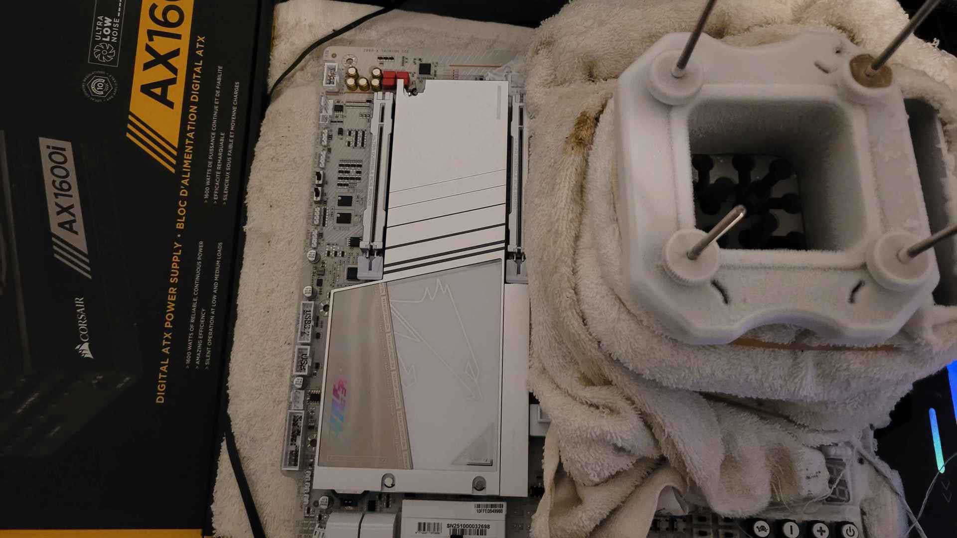 Рекорд частоты DDR5 2025